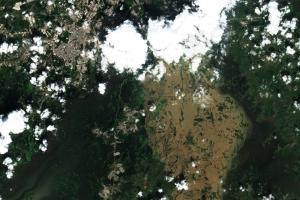 Floods near Villahermosa, Mexico, on 8 November 2020. Image: European Union, contains modified Copernicus Sentinel data 2020, processed with EO Browser.