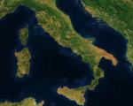 Italy cloudless - seen from space