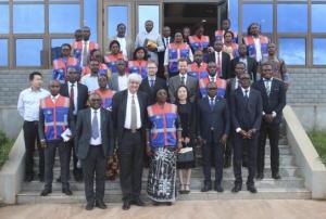 Mission team with the director and staff of the Department of Civil Protection and other organizations. Image: DPC.